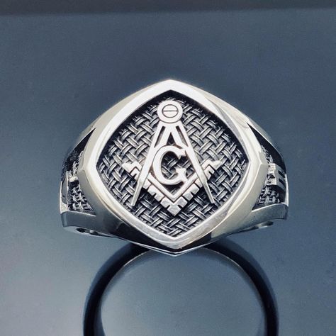 Our new design is officially on the market! A perfect holiday gift for the mason in your life #freemason #masonicjewelry #masonicring #masoniclife #sterlingsilver #usamade #prolinedesigns https://prolinedesigns.com/full-product-line/masonic-ring/blue-lodge/masonic-blue-lodge-ring-in-sterling-silver-style-a101-b/ Masonic Jewelry, Masonic Ring, Ring Blue, Silver Style, Blue Rings, News Design, New Design, Silver Fashion, Holiday Gifts