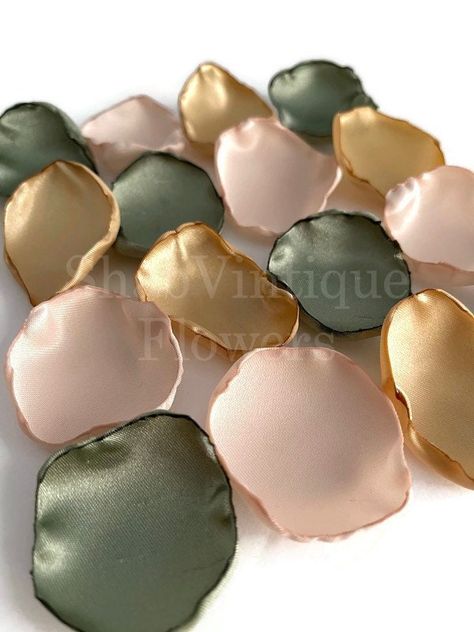 Sage Green And Gold, Flower Girl Petals, Aisle Decorations, Spring Wedding Decorations, Dessert Table Decor, Summer Garden Wedding, Bridal Shower Tables, Country Wedding Decorations, Wedding Aisle Decorations