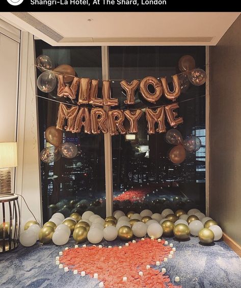 Proposal Decorations Indoor Simple, Simple Proposal Decorations, Apartment Proposal Ideas, Engagement Proposal Ideas At Home, Hotel Proposal Ideas, Apartment Proposal, At Home Proposal Ideas, Indoor Proposal Ideas, Simple Engagement Proposal Ideas