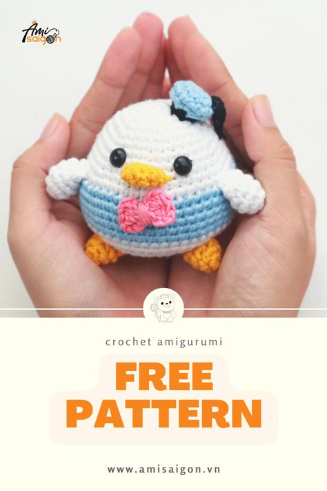 Dive into the world of crochet with our free pattern for creating a delightful Donald Duck amigurumi. This step-by-step written tutorial will guide you through every stitch, allowing you to craft your very own version of this beloved Disney character. Get ready to bring a touch of Disney magic to your crochet collection! Pata Daisy, Duck Amigurumi, Disney Crochet Patterns, Donald And Daisy Duck, Crochet Disney, Crochet Collection, Step By Step Crochet, Crochet Daisy, Disney Tsum Tsum