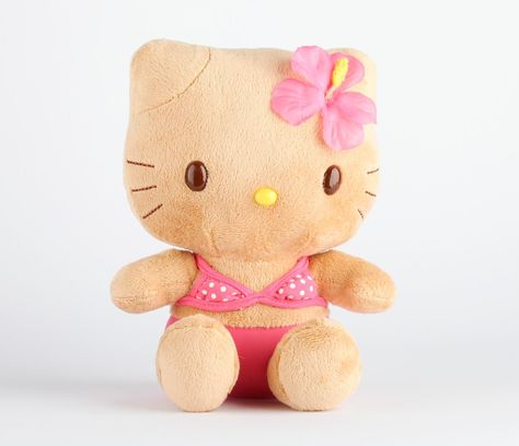 Hello Kitty 8 Plush: Suntan $17.50 I don't normally like plush dolls but I love this one. Tan Hello Kitty Plush, Hawaii Sanrio, Tan Hello Kitty, Kitty Room, Hello Kitty Keychain, Hello Kitty Toys, Charmmy Kitty, Kitty Images, Kitty Stuff