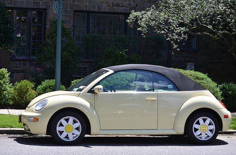 Yellow Beetle Convertible With Flower Rims | Flickr - Photo Sharing! Yellow Vw Beetle Convertible, Beetle Car With Daisy Rims, Volkswagen Beetle Flower Rims, Flower Rims Beetle, Daisy Rims Beetle, Beetle Cars With Daisy Rims, Beetle Car Yellow, Flower Rims Car, Volkswagen Beetle Daisy Rims