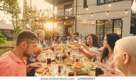 Events Aesthetic, Summer Party Hacks, Family Breakfast, Summer Tea, Cooking For A Crowd, Party Hacks, Hosting Guests, Blended Family, Family Garden