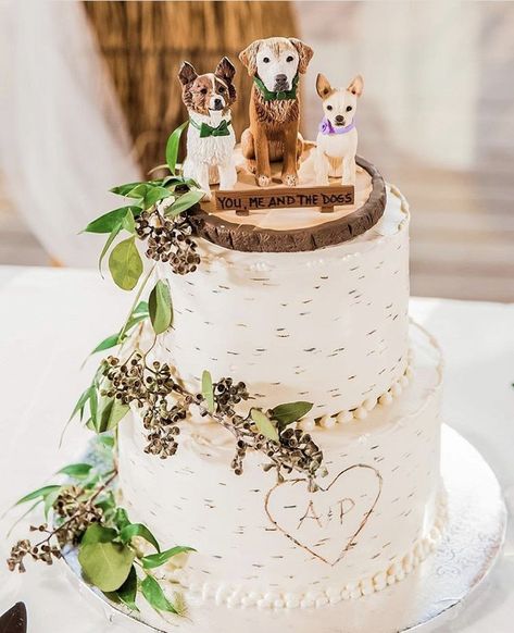 Wedding Cakes Dog, Wedding Cake With Flowers, Dog Cake Topper Wedding, Cake With Flowers, Dog Cake Topper, Dog Cakes, Wedding Cake Rustic, Fall Wedding Cakes, Three Dogs