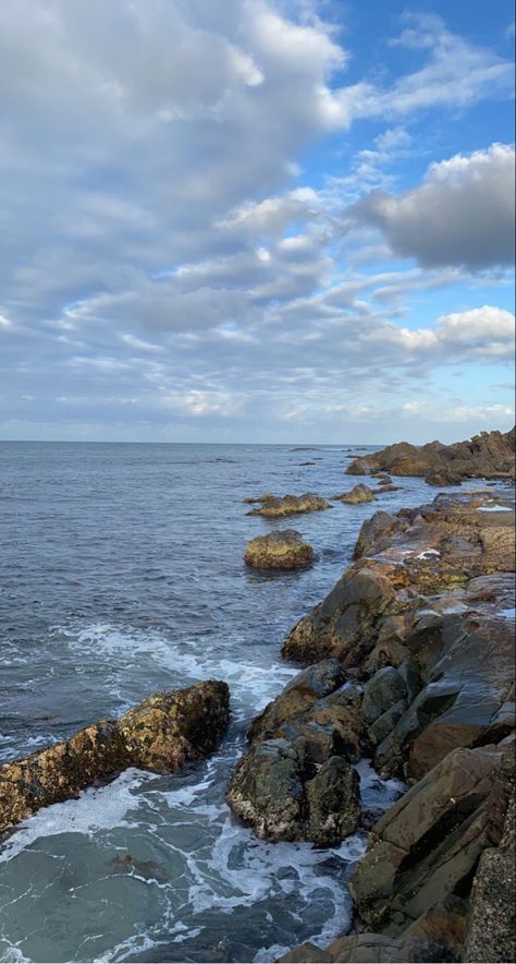 Beach With Rocks Aesthetic, Beach Rocks Aesthetic, Rocks Aesthetic, Good Morning Posters, Aesthetic Clouds, Rock Aesthetic, Cruel Summer, Big Rock, Beach Rocks