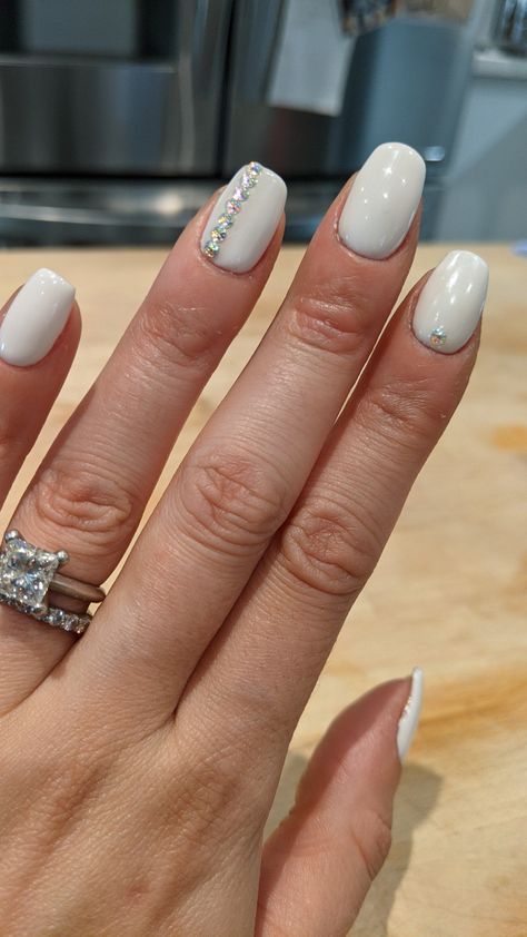 White And Gold Nails With Rhinestones, White Acrylic Nails With Rhinestones, Squoval Acrylic Nails, White Short Nails, Cinderella Ball, Diamond Nail Designs, Ball Hair, Gold Acrylic Nails, Plain Nails