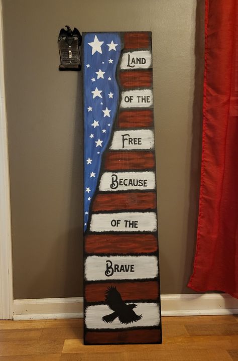 Patriotic Drawings, Holiday Signs Wooden, Rustic Patriotic Decor, Memorial Day Crafts, Leaner Signs, Patriotic Porch Signs, Patriotic Signs, Painted Wood Crafts, Porch Boards