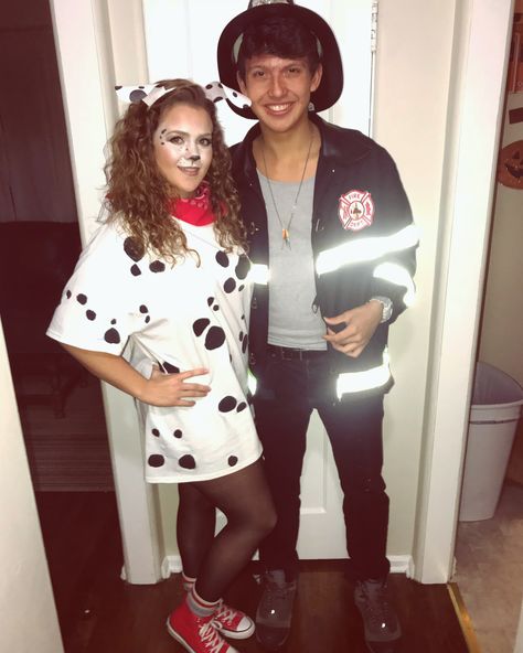 Adult Dalmation Costume Diy, Diy Dalmatian Costume, Dalmatian Halloween Costume, Dalmation Costume, Adult Costumes Diy, Dalmatian Halloween, Diy Costumes Kids Boys, Dalmatian Costume, Halloween Costumes For Work