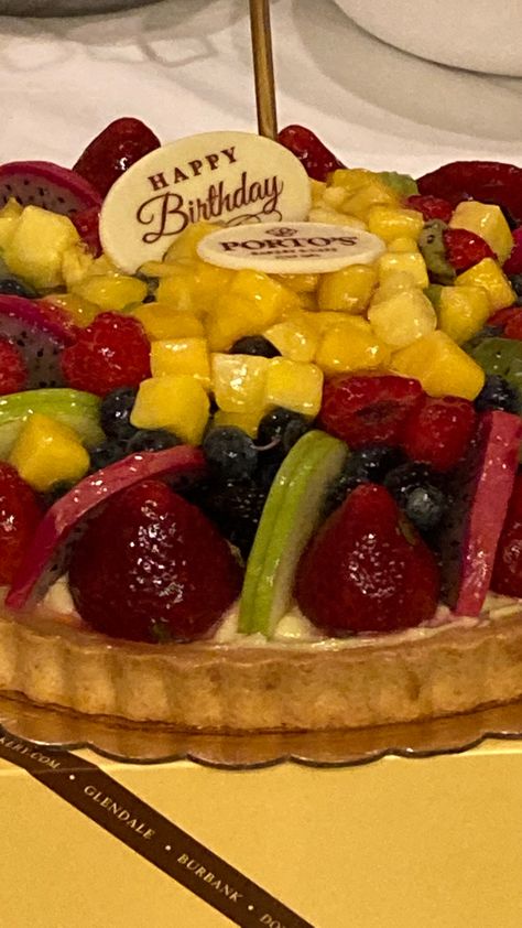 Birthday Tart, Fruit Tart Cake, Tart Cake, Aesthetic Cake, Pretty Birthday Cakes, Fruit Tart, 17th Birthday, Pretty Cakes, Fruit Cake