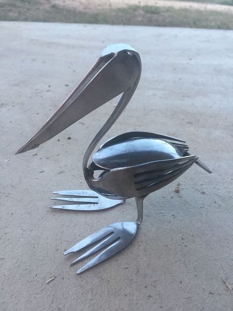 Flatware Art, Fork Art, Metal Welding Art, Cutlery Art, Silverware Crafts, Silverware Art, Spoon Art, Welding Art Projects, Fork And Spoon