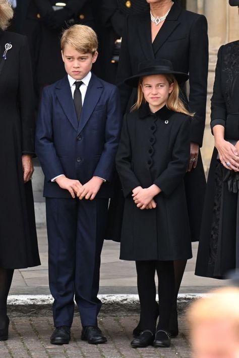 Princess Lottie, Prince Charlotte, Childhood Fashion, Principe William Y Kate, Prince Georges, Princesa Charlotte, William E Kate, Prince George Alexander Louis, George Alexander Louis