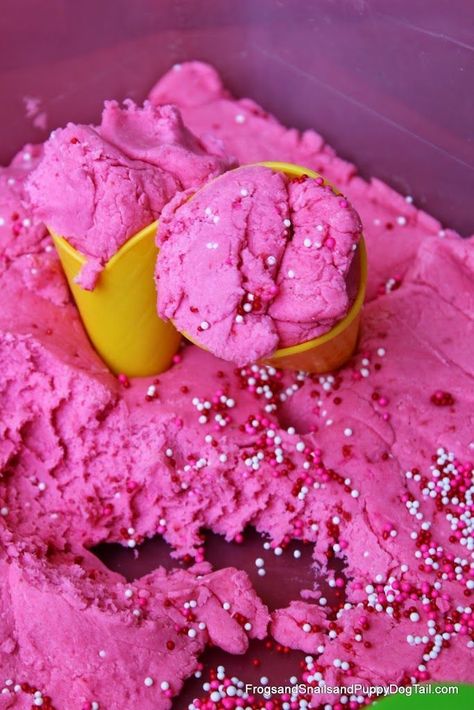 Strawberry Ice Cream Dough Sensory Bin Pink Sensory Bin, Ice Cream Dough, Edible Sensory Play, Edible Sensory, Ice Cream Crafts, Early Childhood Education Programs, Preschool Sensory, Strawberry Cake Mix, Student Problems