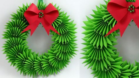 Welcome viewers, Sometimes paper flowers are better than real ones because they last longer and do not need maintenance. They are also great decorations for house parties. Today let's celebrate with flower craft, these paper gifts flower make everything better. Christmas Decor Paper Crafts, Christmas Decor Ideas Paper, Paper Wreath Diy Christmas, Origami Reindeer, Paper Christmas Wreath, Paper Wreath Diy, Wreath Paper, Christmas Wreath Diy, Christmas Wreath Decor