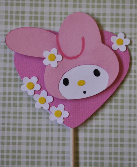 My Melody Crafts, Hello Melody, Easy Pixel Art, Melody Hello Kitty, Homemade Birthday Cards, Hello Kitty Party, Bday Cards, Hello Kitty My Melody, Valentine Box