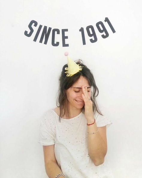 28th Birthday Ideas, 30th Birthday Themes, Simple Birthday Decorations, Cute Birthday Pictures, Birthday Ideas For Her, Birthday Illustration, Birthday Post Instagram, Self Portrait Poses, Birthday Design