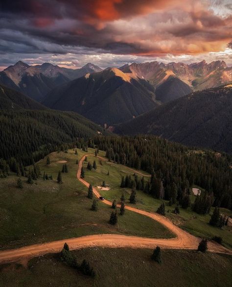 San Juan Mountains Colorado, Mountains Colorado, Colorado Photography, Colorado Art, San Juan Mountains, Mountain Photography, Stunning Photography, Mountain Art, Beautiful World