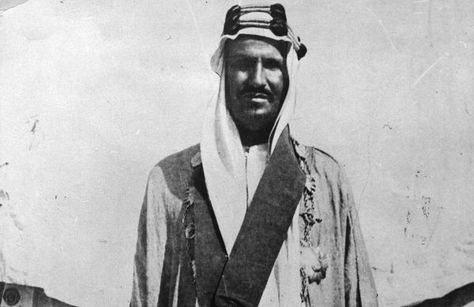 abdul aziz ibn saud Ibn Saud, Vintage Iran, House Of Saud, Persian Gulf, The Quran, المملكة العربية السعودية, A Daughter, Antique Books, Saudi Arabia