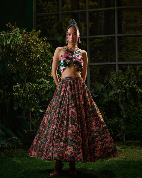 JUST IN: Discover Payal & Zinal’s new ‘24 collection, inspired by the beautiful gardens of Indian palaces. Available now at #Indiaspopup (link in bio). Payal Zinal, Indian Palaces, Beautiful Gardens, Palace, Link In Bio