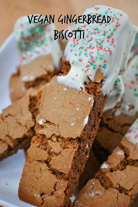 Vegan Gingerbread Biscotti Ap Cake, Gingerbread Biscotti, Rabbit And Wolves, Vegan Xmas, Vegan Gingerbread, Vegan Cookie, Vegan Christmas Recipes, Vegan Holiday, Biscotti Recipe