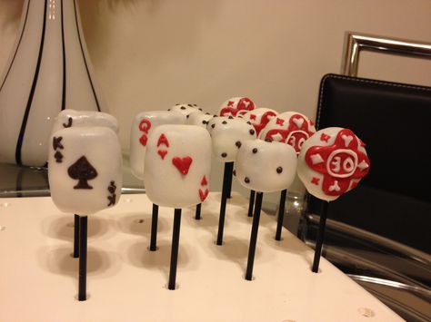 Vegas night cake pops Magician Cake, Casino Cake, Themed Cake Pops, Vegas Theme Party, Vegas Night, Vegas Theme, Games Party, Casino Night, Fun Treats