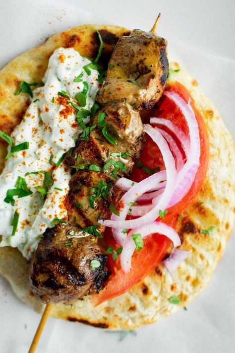 Souvlaki Pita, Pita Wraps, Pork Souvlaki, Pork Gyros, Meat And Veggies, Pita Wrap, Greek Gyros, Greek Dishes, Deilig Mat