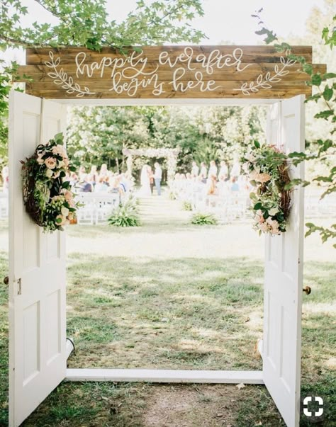 Wedding Doors Entrance, Diy Wedding Gazebo, Wedding Ceremony Entrance, Wedding Cake Backdrop, Outdoor Wedding Entrance, Ceremony Backdrop Outdoor, Ceremony Entrance, Classical Wedding, Wedding Doors