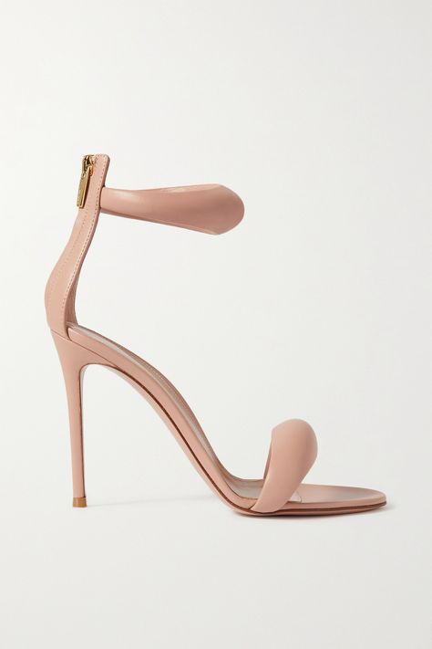 Shop or share your style of the product on ModeSens! The sleek and timeless style of Gianvito Rossi's 'BIJOUX' sandals means that they'll fast become your go-to evening shoes. They're made from butter-soft peach leather and set on 105mm stiletto heels. The zip fastening along the back means that they're easy to slip in and out of. Birthday Baecation, Aquazurra Heels, Miami Birthday, Peach Heels, Peach Sandals, Peach Shoes, Gianvito Rossi Heels, Latest Sandal, High Sandals