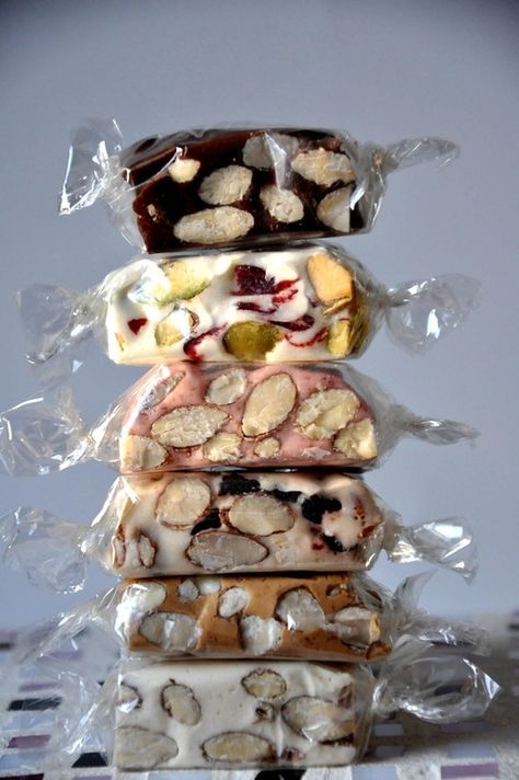 Pretzel Caramel, Gourmet Sweets, Wedding Sampler, Gourmet Candy, Kolaci I Torte, Caramel Candy, Homemade Candies, Sweet Candy, Baklava