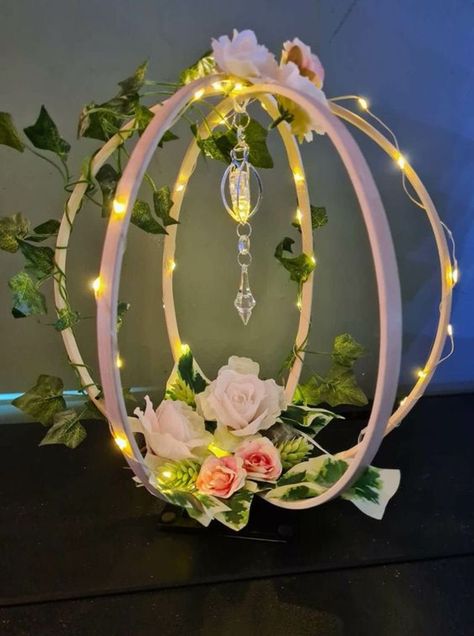 20+ Stunning DIY Floral Hoop Wedding Centerpieces that every Bride will Love - HubPages Diy Floral Hoop, Diy Tea Party Hats, Floral Hoop Wedding, Centerpieces Quinceanera, Quinceanera Stuff, Dollar Tree Wedding, Galaxy Gifts, Quince Decorations, Wedding Chandelier