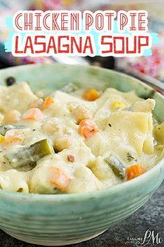 chicken pot pie soup Chili Pot Pie, Chili Pot, Lasagna Soup Recipe, Soups Stews Chilis, Chicken Pot Pie Soup, Pot Pie Soup, Fall Soup Recipes, Slow Cooker Dinner, Lasagna Soup