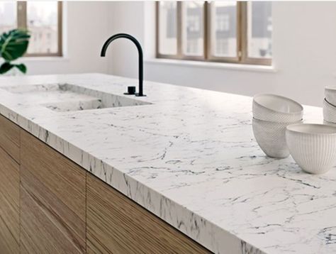 Modern counter edge detail, flush with cabinets. White Attica Caesarstone, Caesarstone Raw Concrete, White Kitchen Worktop, Caesarstone Quartz Countertops, Grey Quartz Countertop, Kitchen Niche, Caesarstone Kitchen, Waterfall Countertop, Caesarstone Quartz