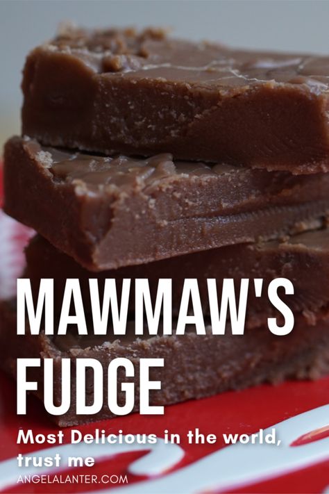 Best Fudge Recipes Ever, Hot Chocolate Fudge Recipe, Best Fudge Recipe, Milk Chocolate Fudge, The Best Hot Chocolate, Chocolate Fudge Recipe, Hot Chocolate Fudge, Homemade Fudge Recipes, Candy Kitchen