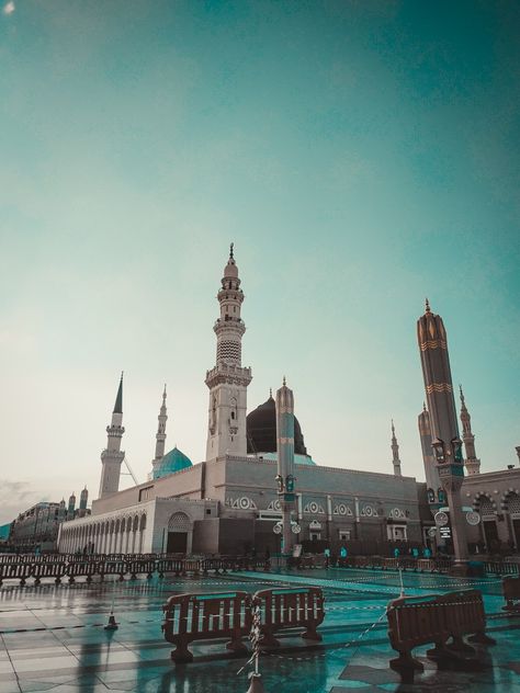 #Madina 🫀 Madina Hd Pics, Madina Sharif Images Full Hd, Square Pic, Madina Sharif, Black Wallpapers Tumblr, Saudi Arabia Culture, Medina Mosque, Black Wallpapers, Oneplus Wallpapers