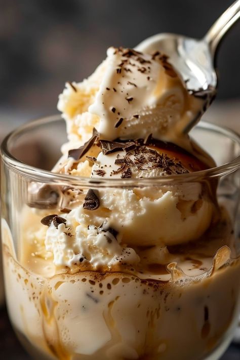 Affogato Recipe - Insanely Good Italian Desserts Easy, Affogato Recipe, Affogato Coffee, Pizzelle Cookies, Chocolate Espresso, Easy Italian, Best Ice Cream, Chocolate Shavings, Italian Desserts