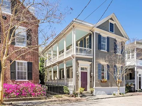 Charleston Single House, Single House, Dining Room Fireplace, Tropical Architecture, Charleston Homes, Side Porch, House Blend, Coach House, Mansions Homes