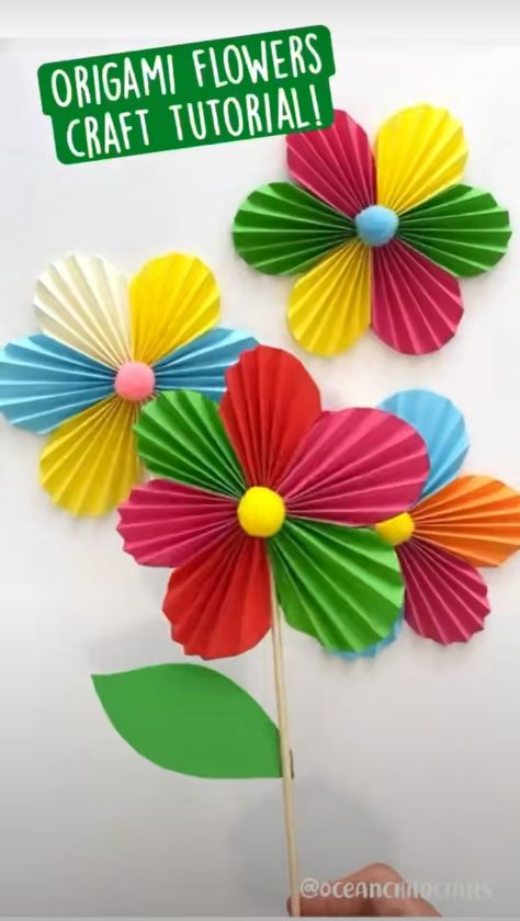 Paper Projects Diy, Flower Decorations Diy, Paper Flower Crafts, Handmade Paper Crafts, Paper Flowers Craft, Diy Paper Crafts Decoration, Diy Crafts Paper Flowers, Kraf Diy, Origami Flowers