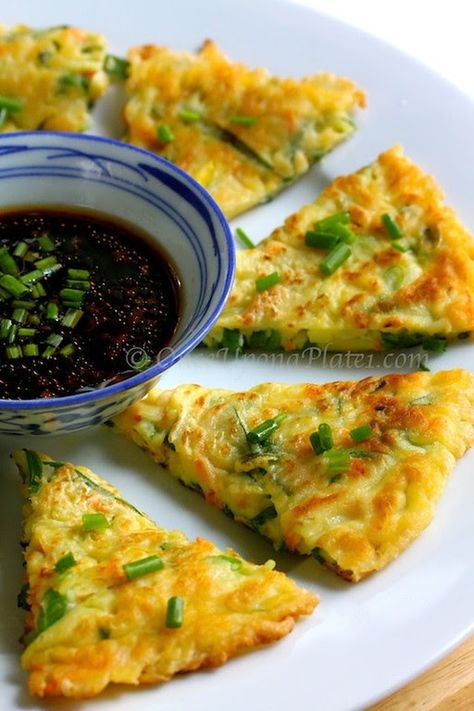 Once Upon a Plate: Korean Vegetable Pancakes (Pajeon) Vegan Korean Pancakes, Asian Vegetable Pancakes, Korean Veggie Pancake Recipe, Veggie Pancakes Korean, Korean Vegetable Pancakes, Pajeon Recipe Korean Pancake, Korean Vegetables, Vegetable Pancakes, Sunday Breakfast