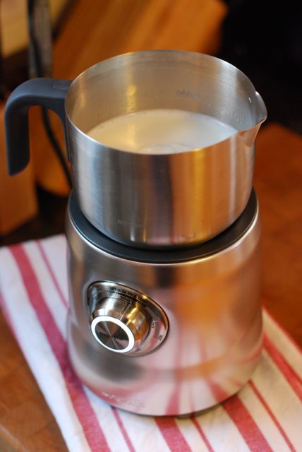 The Breville Milk Cafe via Naptime Lifestyle - my new favorite appliance! Breville Milk Frother Recipes, Stuff To Talk About, Milk Frother Recipes, Frother Recipes, Must Have Kitchen Appliances, Cafe Recipes, Girly Drinks, Milk Cafe, Starbucks Caramel