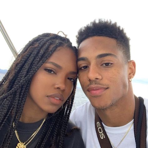 How cute are Ryan Destiny & Keith Powers?! (��� Light Skin Man Dark Skin Woman Couple, Star Ryan Destiny, Ryan Destiny And Keith Powers, Shaved Head Designs, Hypebeast Women, Ryan Destiny, India Arie, Keith Powers, Highsnobiety Fashion