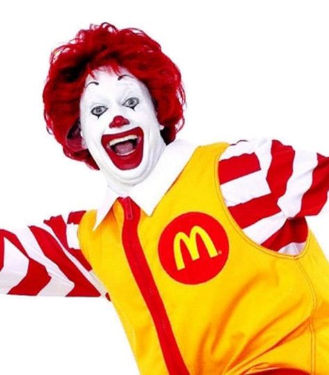 Famous Ginger Characters, Ronald Mcdonald Makeup, Mcdonalds Clown, Hamburglar Costume, Red Hair Character, Mac Donalds, Sally Makeup, Clown Character, Red Hair Cartoon