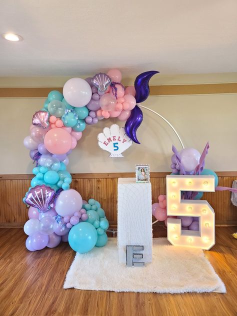 Mermaid Balloons Decorations, Ariel Balloon Decoration, Mermaid Birthday Theme Decorations, Mermaid Balloon Decor, Little Mermaid Balloon Garland, Mermaid Theme Decoration, Mermaid Balloon Arch, Mermaid Balloon Garland, Decoration Ideas For Birthday