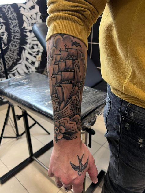 Forearm Ship Tattoo, Sailor Ship Tattoo, Creative Traditional Tattoo, Traditional Tattoos Ship, Traditional Ocean Tattoo Sleeve, Sailor Tattoo Sleeve, Ship Sleeve Tattoo, Ship Arm Tattoo, Ship Tattoo Forearm