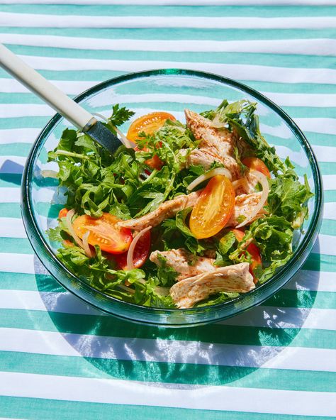 Earthy Aleppo pepper mingles with tangy sumac in the lively vinaigrette for this summery chicken and tomato salad recipe. Salad With Chicken, Aleppo Pepper, Tomato Salad Recipes, Chicken Recipies, Tapas Recipes, Onion Salad, Poached Chicken, Vinaigrette Recipes, Red Tomato