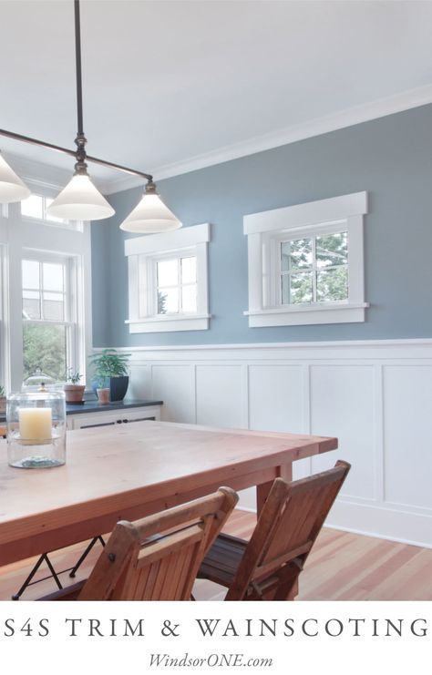 Trim Wainscoting, Cozy Craftsman, Wainscoting Wall Paneling, Craftsman Dining Room, Wainscoting Wall, Craftsman Trim, Dining Room Wainscoting, Wainscoting Styles, Diy Wainscoting