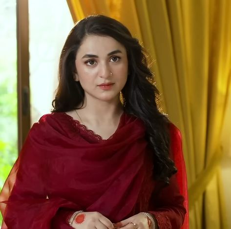 Pakistani Makeup Looks, Pakistani Makeup, Pak Actress, White Churidar, Affan Waheed, Sana Javed, Eyes Images, Golden Saree, Beautiful Eyes Images