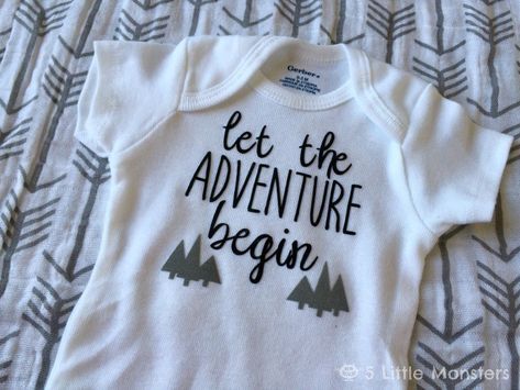 Dress your littles in style with these DIY baby onesies! Your Cricut makes these baby favorites easy to put together—and they are perfect for baby showers and newborn gifts! Diy Baby Onesies, Baby Boy Onesies Diy, Cricut Baby, Gifts To Make, Let The Adventure Begin, Diy Bebe, Baby Blog, Baby Boy Onesies, Boy Onesie