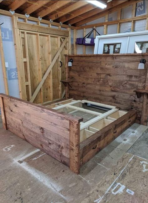 Custom Bed Frames, Rustic King Bed Frame, Western King Bed Frame, Western Bedframe Ideas, 2x4 Bed Frame Diy, Western Bed Frames, Cowhide Bedroom Ideas, Diy Rustic Bed Frame, Western Bed Frame