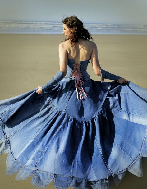 http://imgur.com/gallery/dYu1e Denim Dress Sewing, Recycled Dresses, Denim Wedding Dresses, Gown Cinderella, Recycle Wedding Dress, Wedding Dresses Fairytale, Vestiti In Jeans, Artisanats Denim, Denim Upcycle