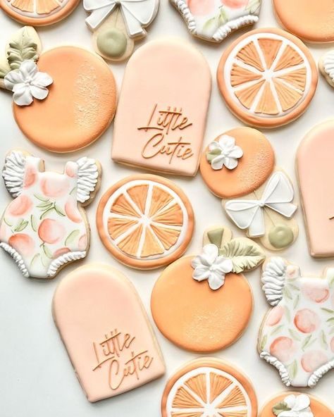 Valentine Cookies Decorated, Citrus Baby, Baby Reveal Party, Iced Sugar Cookies, Cookie Business, Baby Shower Desserts, Sugar Cookie Designs, Baby Shower Inspiration, Baby Cookies