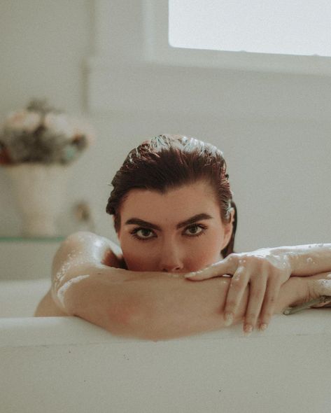 bath shoot • Instagram Bath Poses, Bathtub Photoshoot, Bath Photoshoot, Bathtub Photography, Bath Photography, Bubble Bath, Columbus Ohio, Shoot Ideas, Columbus